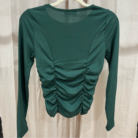 Jolie and Joy Green LongSleeve Top - US Size Medium - Picture 2 of 2